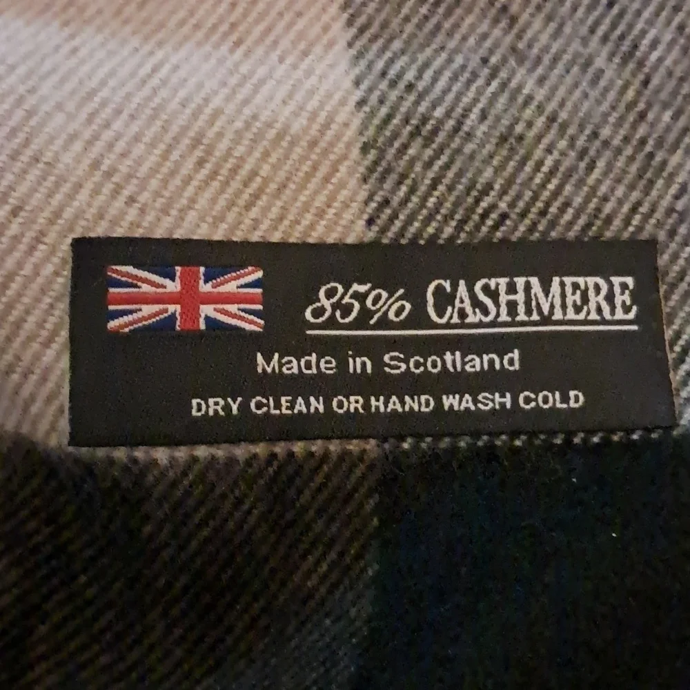 Made In Scotland cashmere scarf